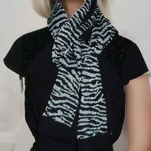 MICHAEL KORS Glittery Women's METALLIC Tiger Animal Print SCARF NEW